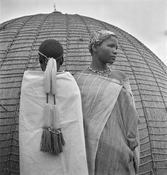 Constance Stuart Collection Photographer : Larrabee, Constance Stuart Swazi girls in traditional clothing,